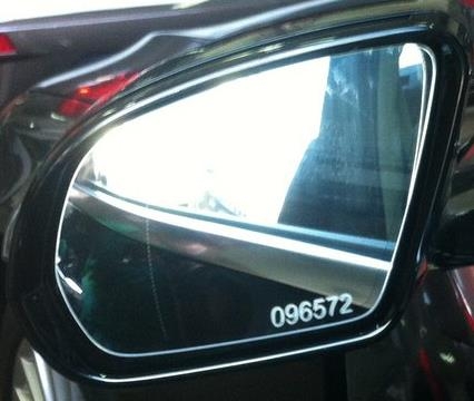 Лазерная гравировка зеркал: как защитить себя и свой автомобиль от автоворов