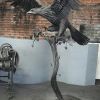 Скульптура из металла"Орел на дереве"