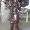 Скульптура из металла"Девушка с зонтиком"
